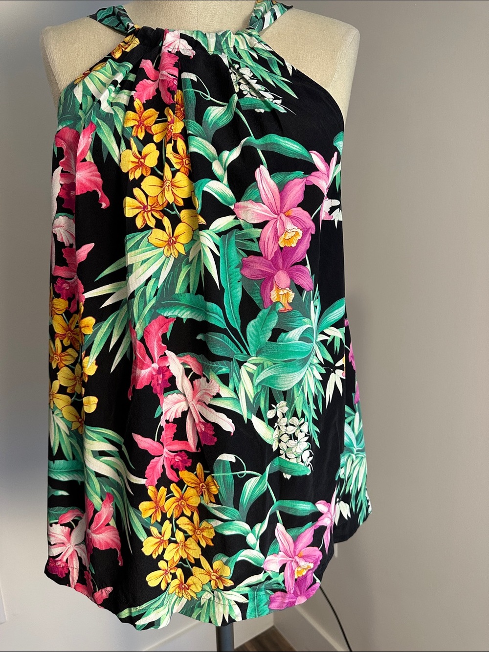 TOMMY BAHAMA Tropical Print 100% Silk Halter Tie Neck Blouse Multi MEDIUM NWT